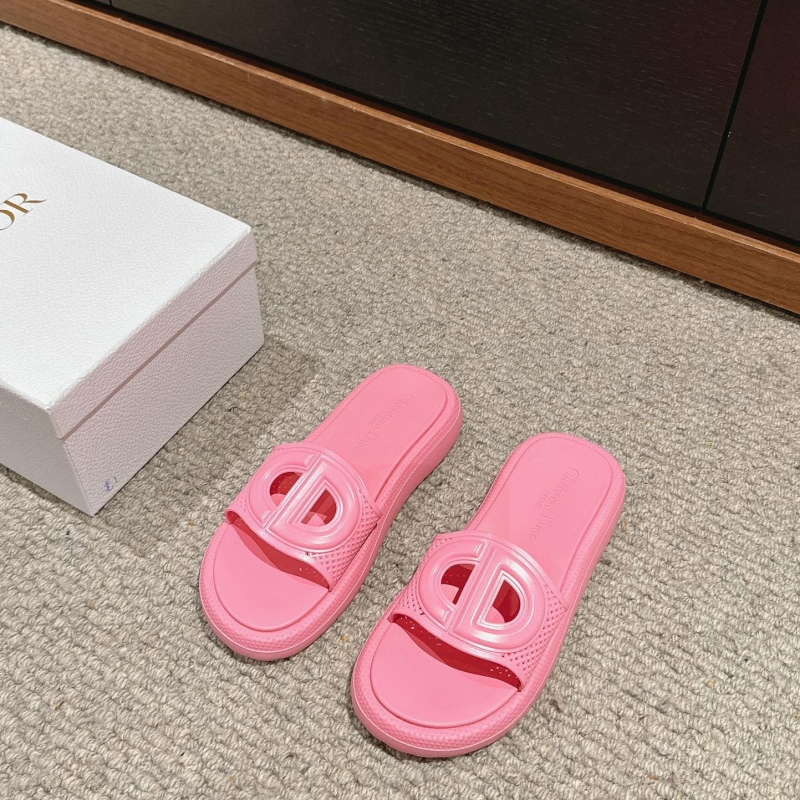 ch**an D*or slippers